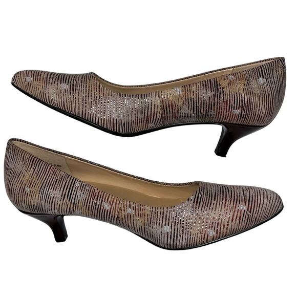 Trotters T1805-289 Multicolor Abstract Stripe Kitten Heel Pumps Size 6.5N - Picture 5 of 8